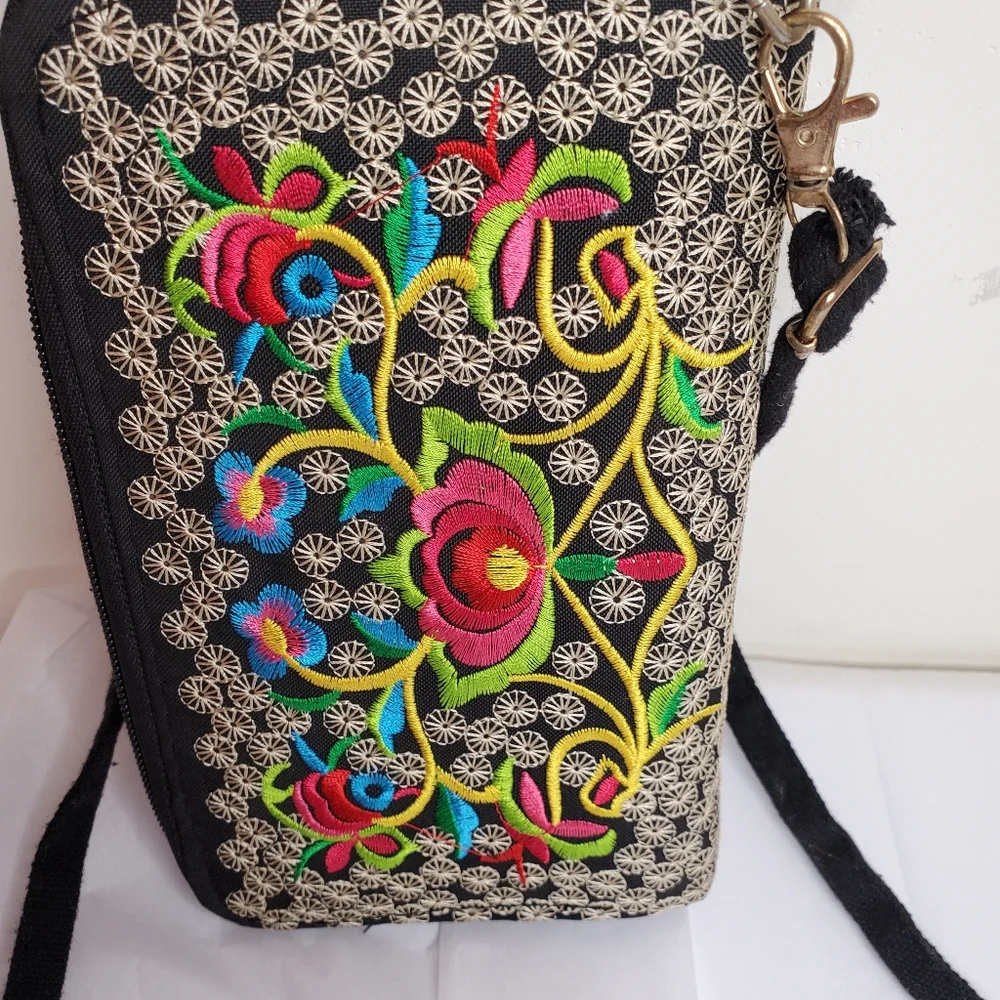 Cellphone & wallet Ebroidered case